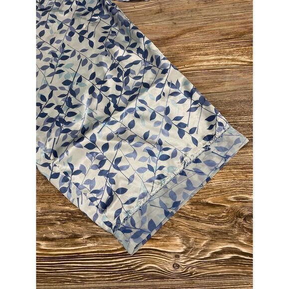 Secret Treasures satin blue leaf pajama set - Picture 3 of 14